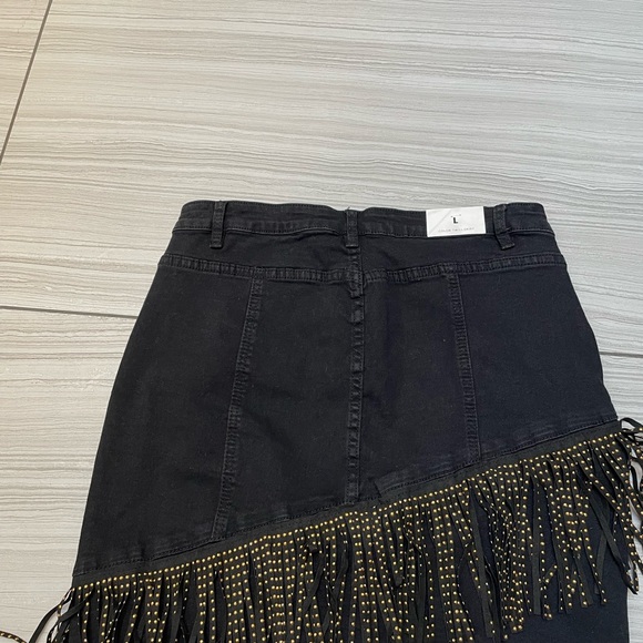 American bazi black denim skirt with a asymmetrical fringe sz L - Picture 4 of 4
